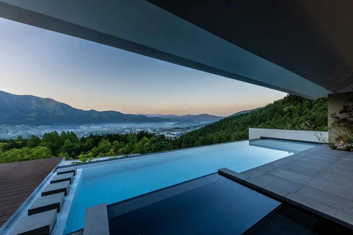 オーベルジュ　ENOWA YUFUIN 露天風呂 大分県　大人のひとり旅