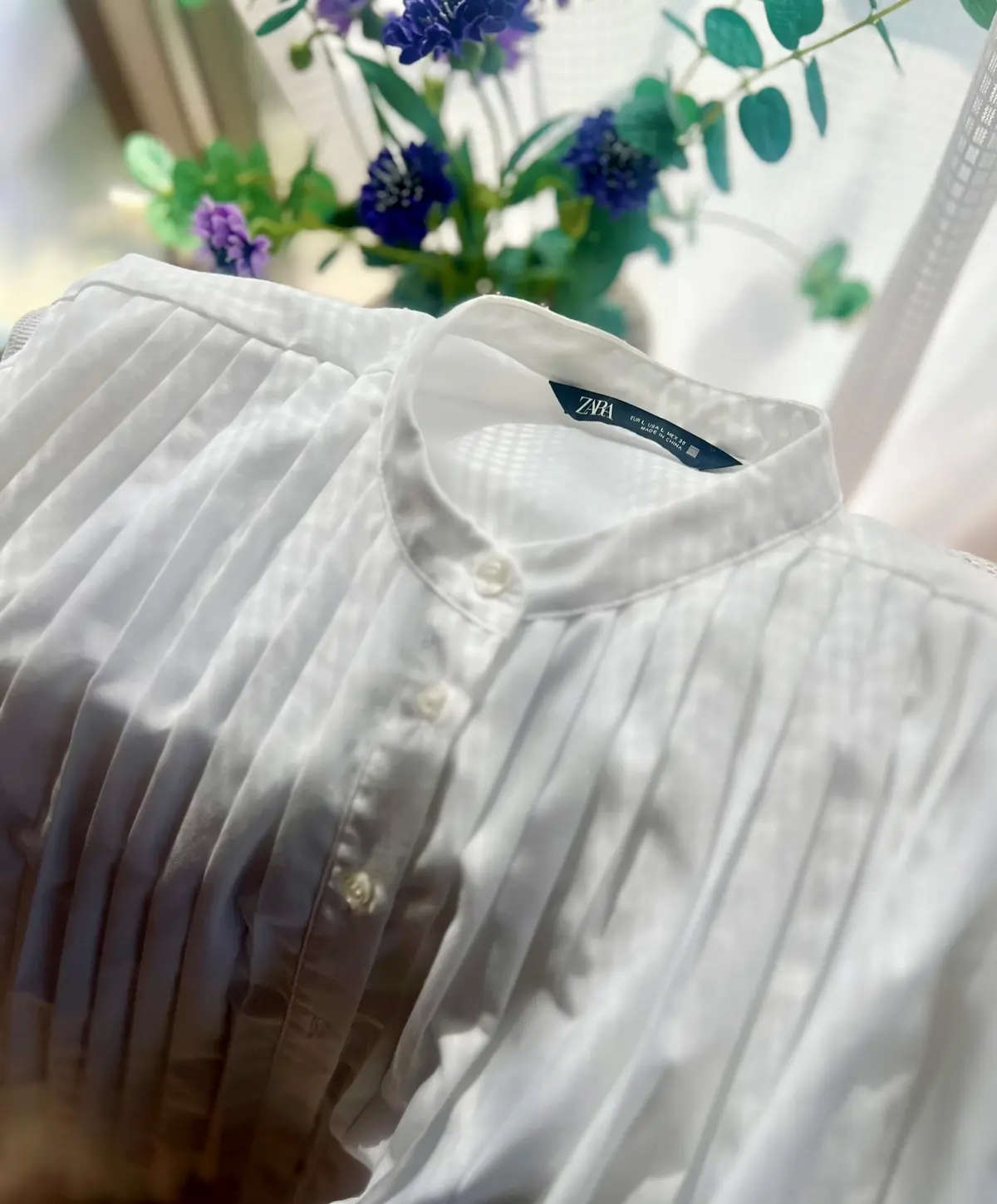 エクラ 華組 水口宜子さんのシャツコーデ　50代　夏コーデ　ZARA　シャツの写真