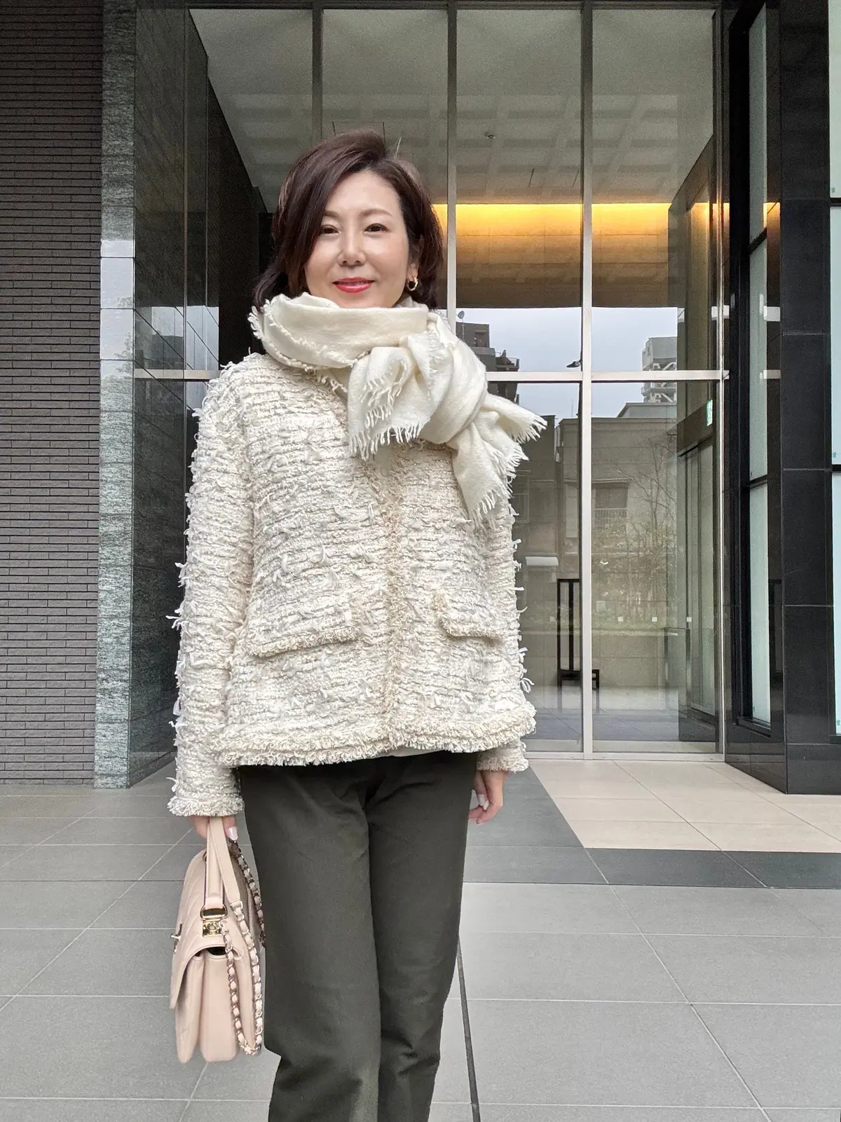 華組ランチは大人フェミニンなツイードジャの画像_4