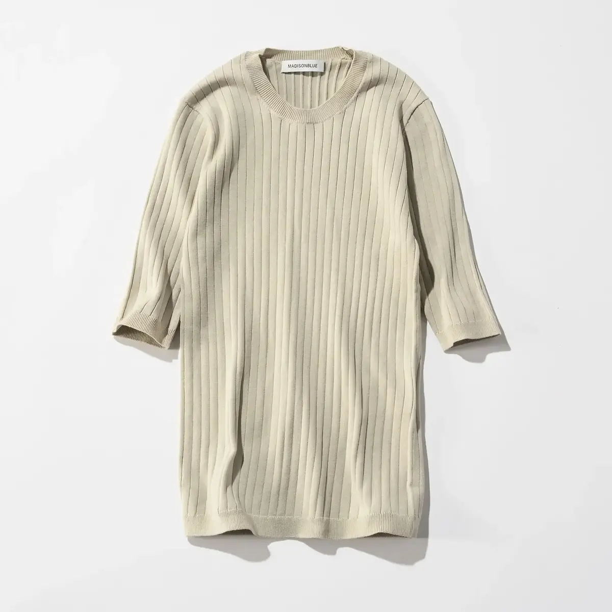 【50代 週末コーデ】モーブピンクスカーの画像_2