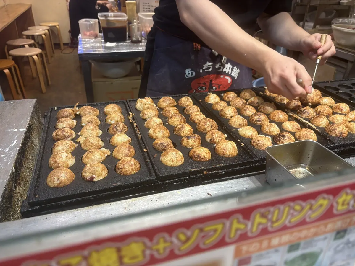大阪　旅行　おみやげ　スイーツ 関西　大阪みやげ　アップリコ　Osaka Applico 大阪アップリコ　通天閣　串カツ　串カツいっとく　たこ焼き　ビリケン焼き　あっちち本舗　 大阪観光　プリングルズたこ焼き味　あっちち本舗