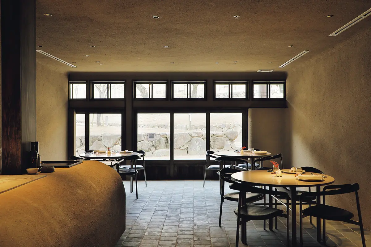 目の前は若草 山。