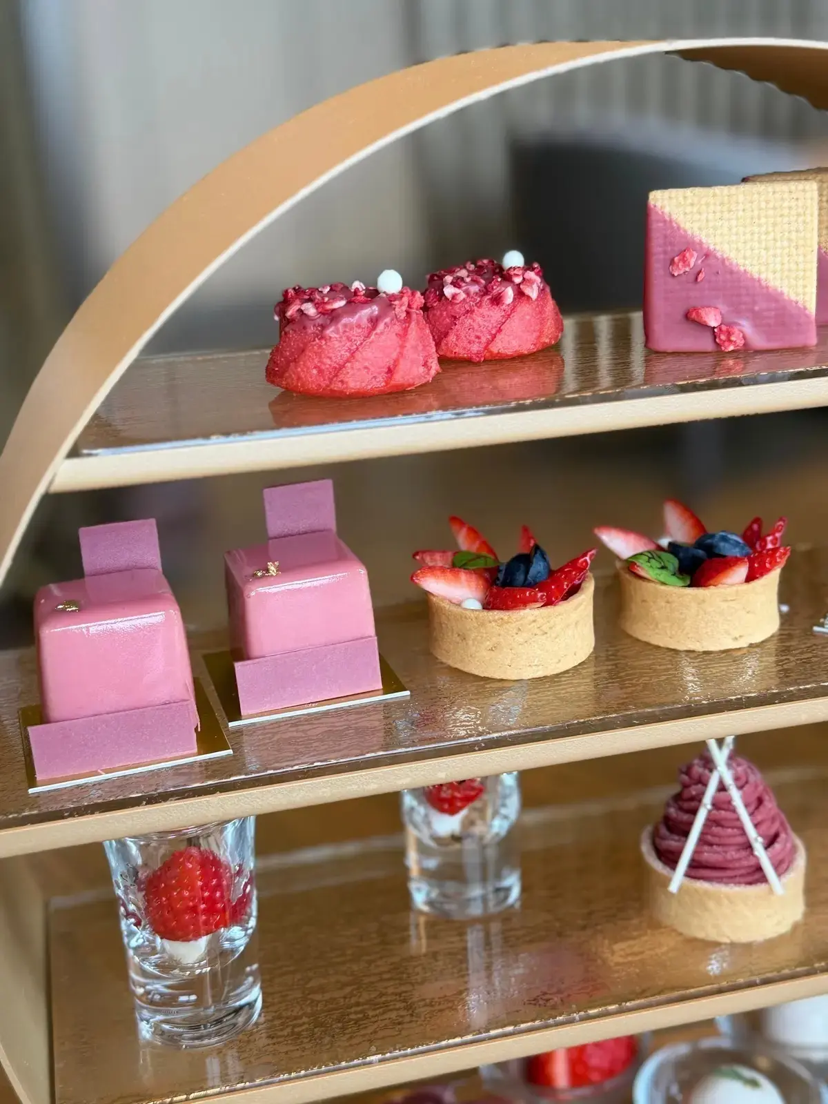 大阪ステーションホテル ストロベリーアフタヌーンティー