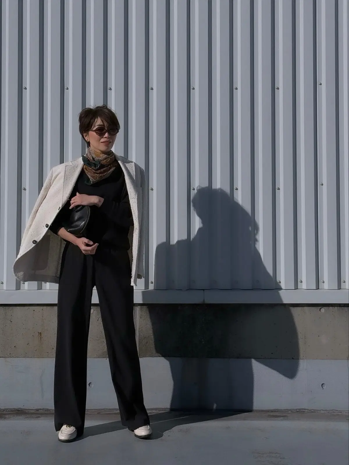 春の装いを引き立てる大人のスカーフスタイの画像_4