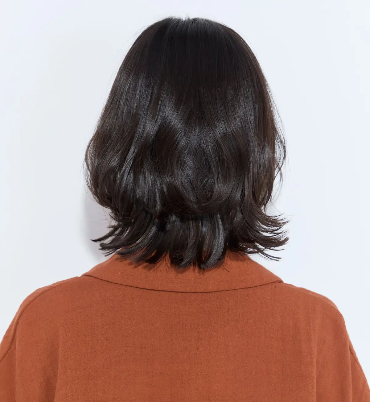 Webエクラ  後から見たボブヘアスタイル　40代 50代 髪型