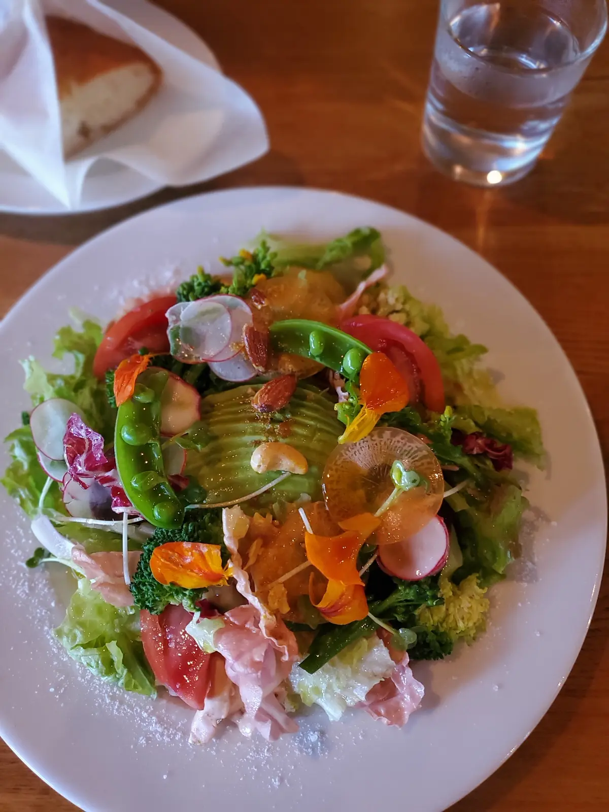 歳を重ねて似合う色、大人ブラウンアウターの画像_3