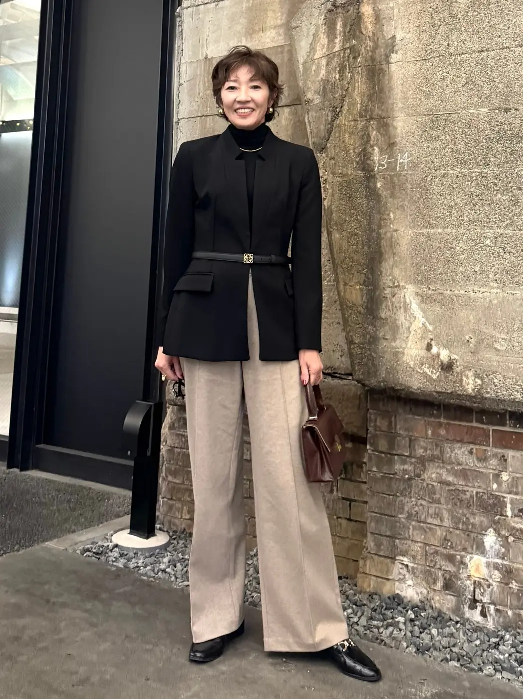 ZARA 黒ジャケットコーデ 05