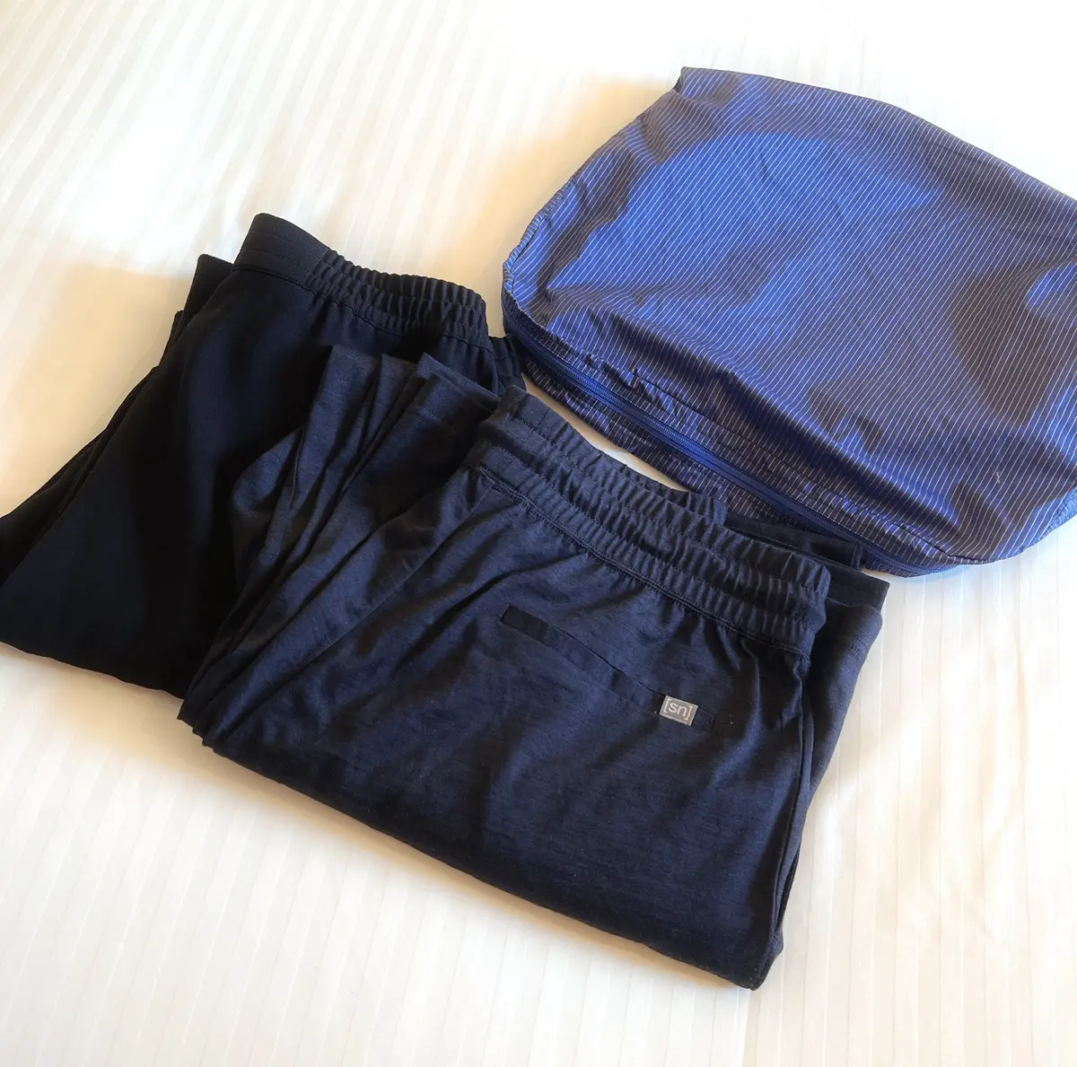 【sn】スーパーナチュラルのSLOANEのセンタータックパンツ　エクラ編集部員の偏愛名品図鑑