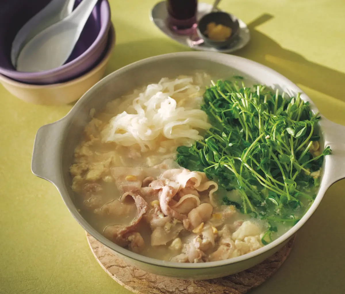 長谷川あかりさんのいたわり鍋　ひきわり納豆と 絹ごし豆腐の鍋