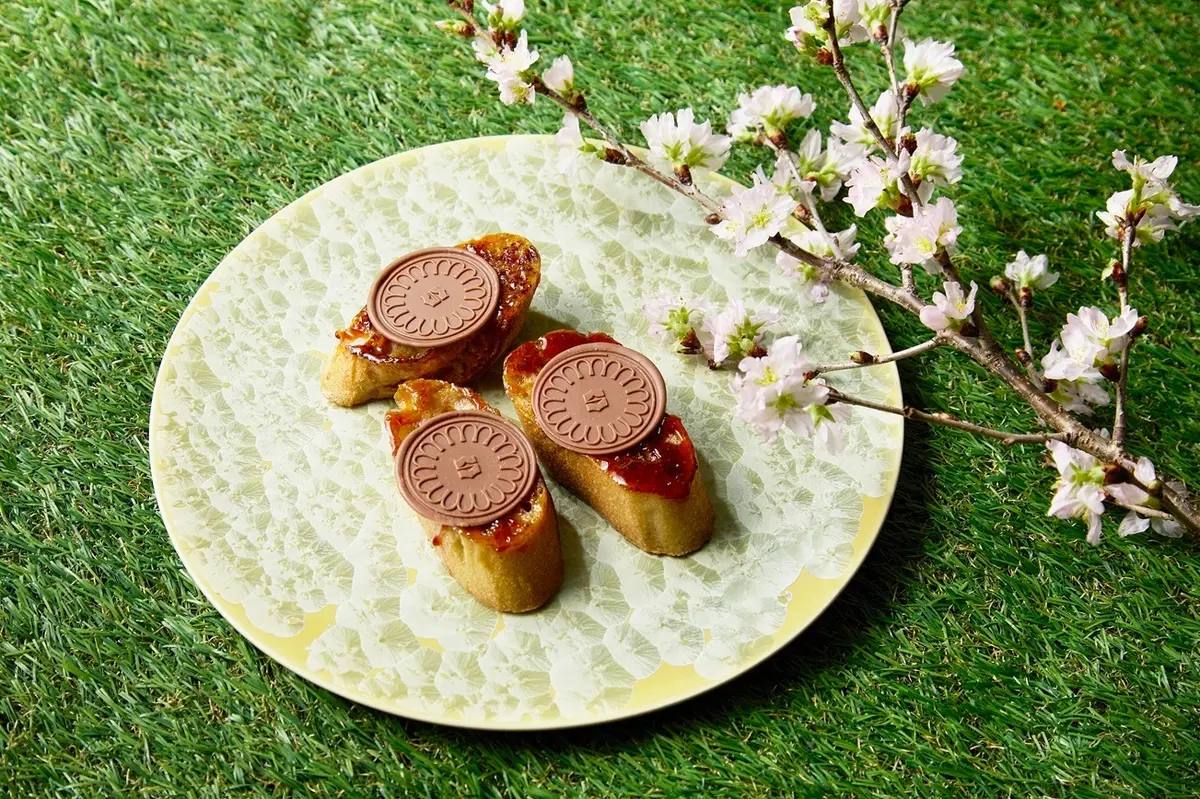 シャングリ・ラ東京「ザ・ロビーラウンジ」 アフタヌーンティー 特製フレンチトースト