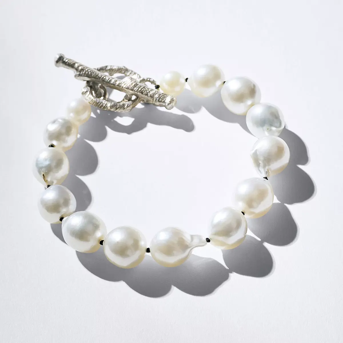 Bon Magique×eclat 【別注】白蝶パールブレスレット ￥165,000