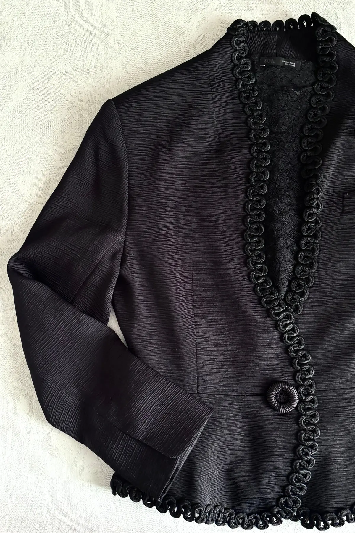 Diorスーツ＆ZARAのレースインナーの画像_3