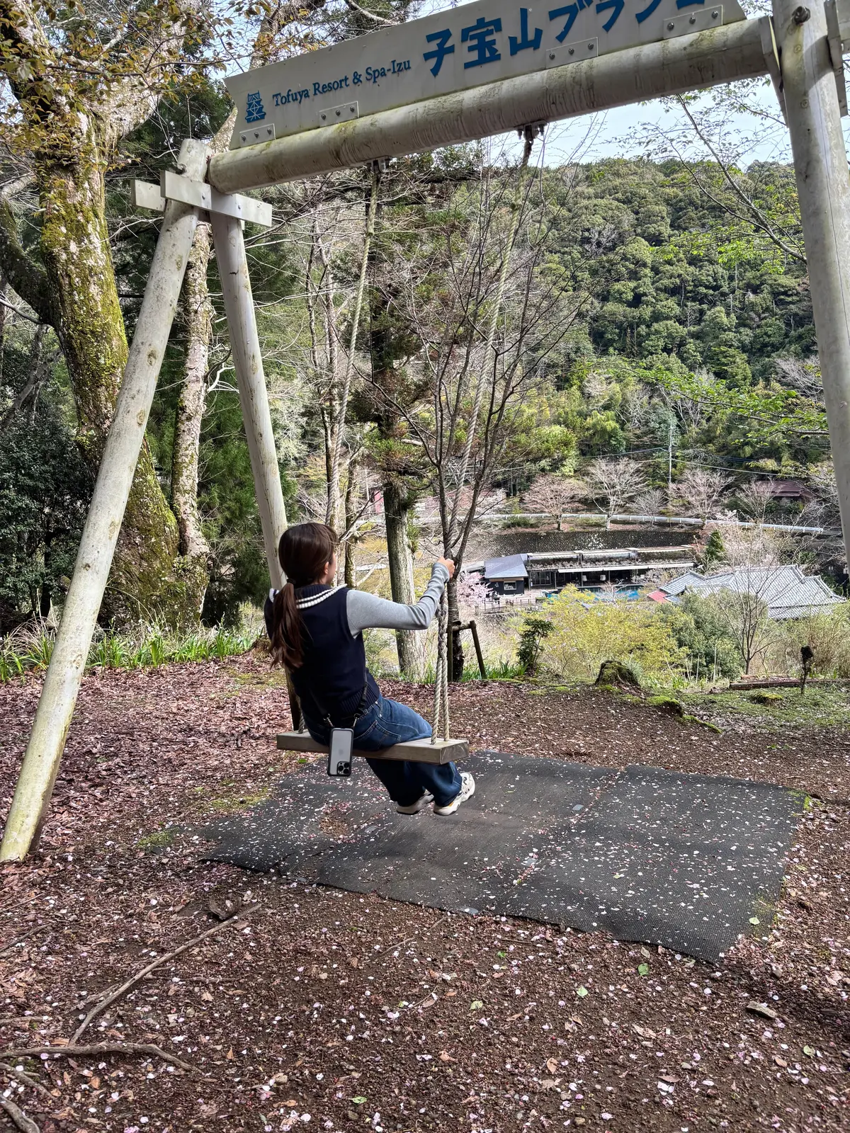 足湯に入りながら美味しいパンが食べられるの画像_5