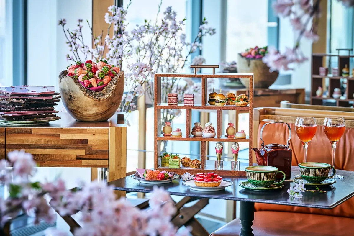 アンダーズ東京「ザ タヴァン グリル＆ラウンジ」 アフタヌーンティー 