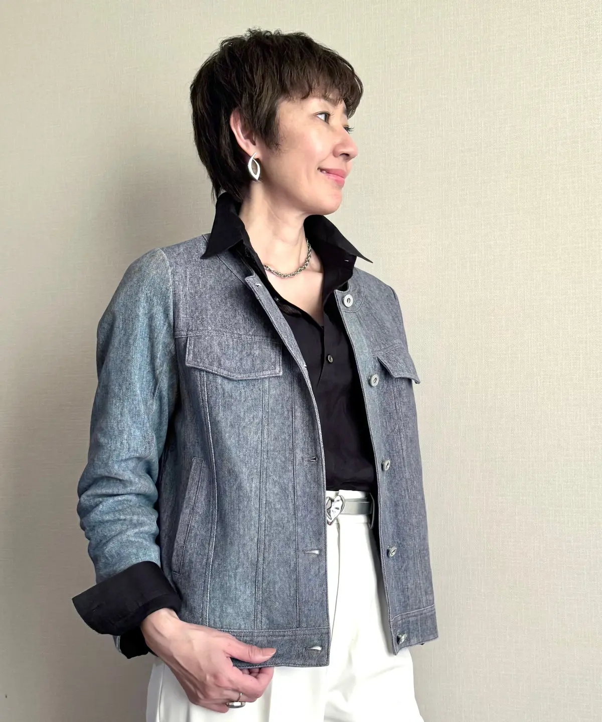 エクラ 華組　細谷奈弓さん　お気に入り　トレンチコート　ヨーコチャン