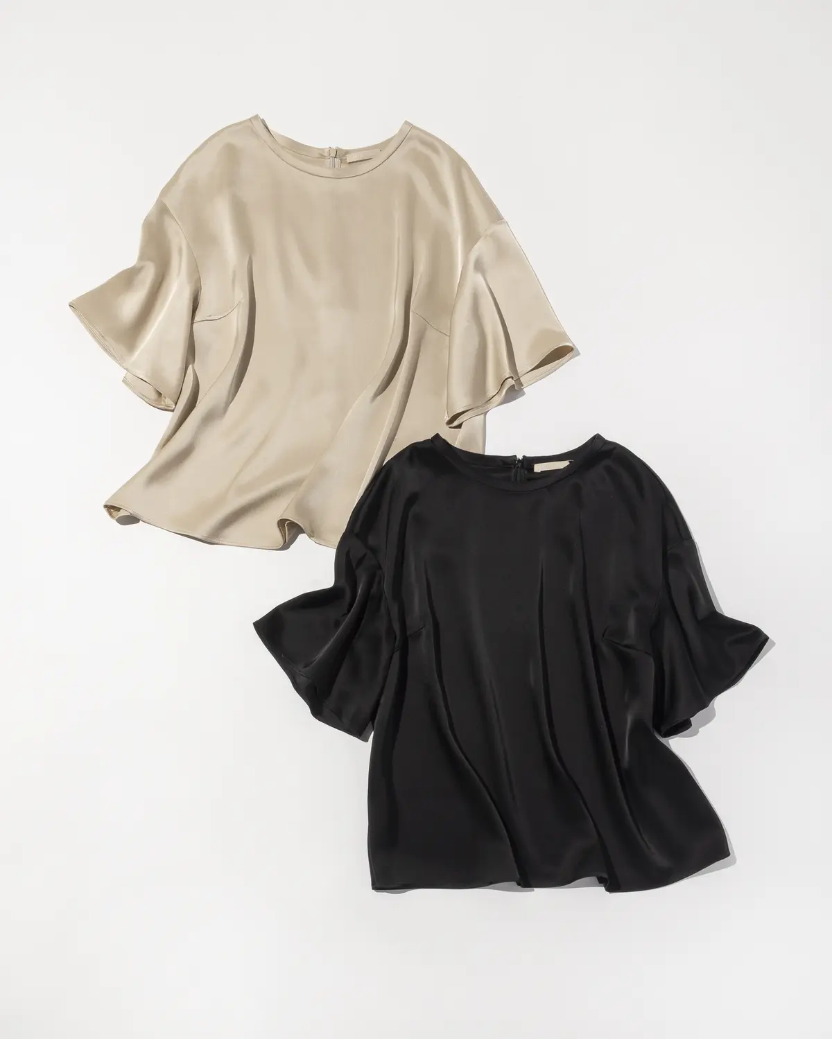 セオリーリュクス　オーバーサイズTブラウス各￥26400 