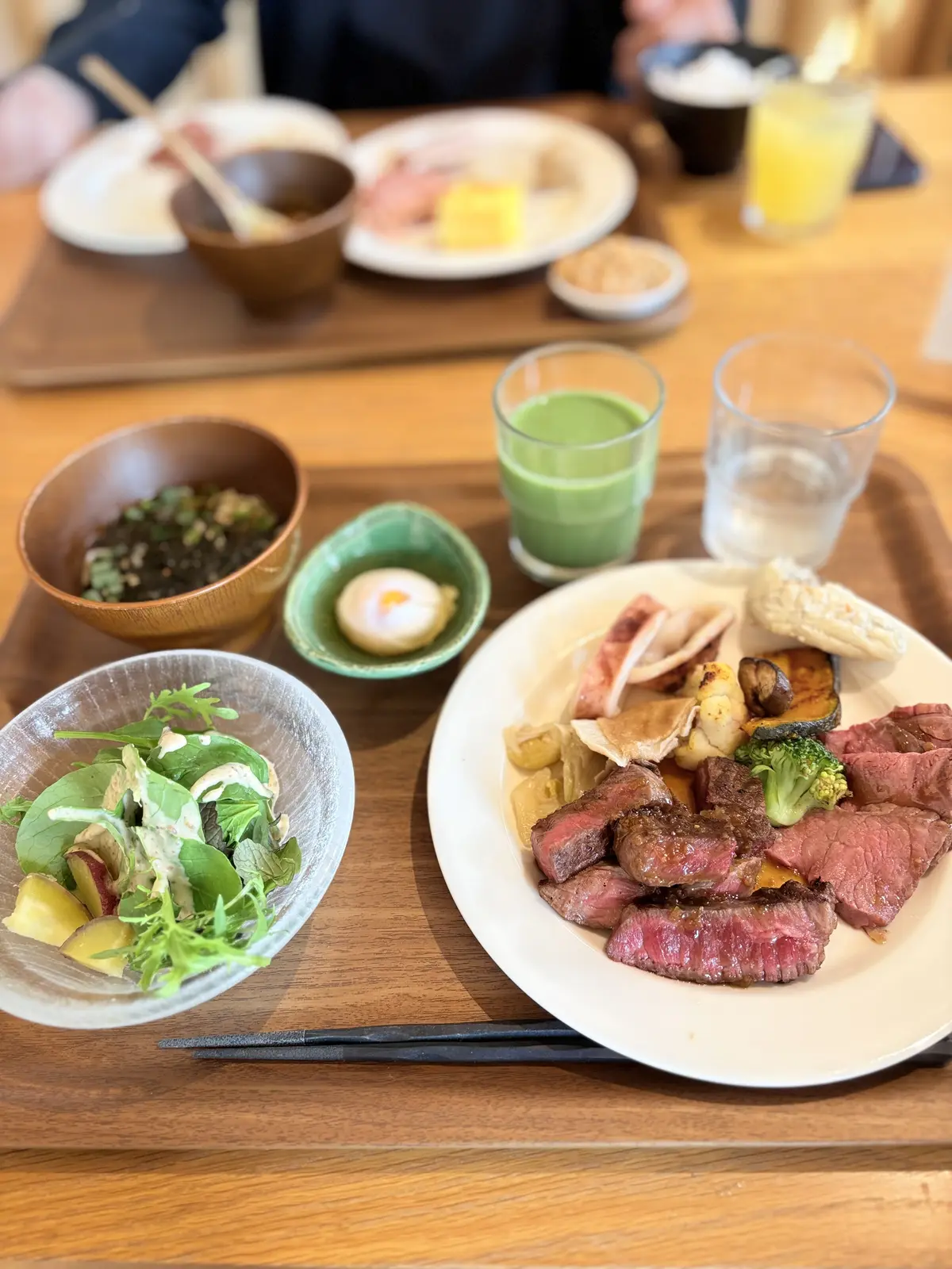朝食