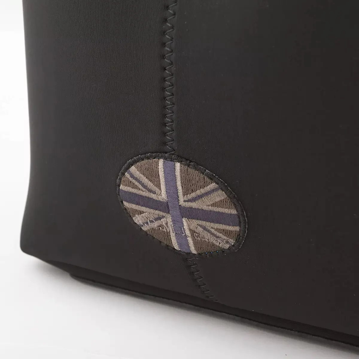 マチが広く、驚くほど軽い。旅行や観劇にもの画像_5