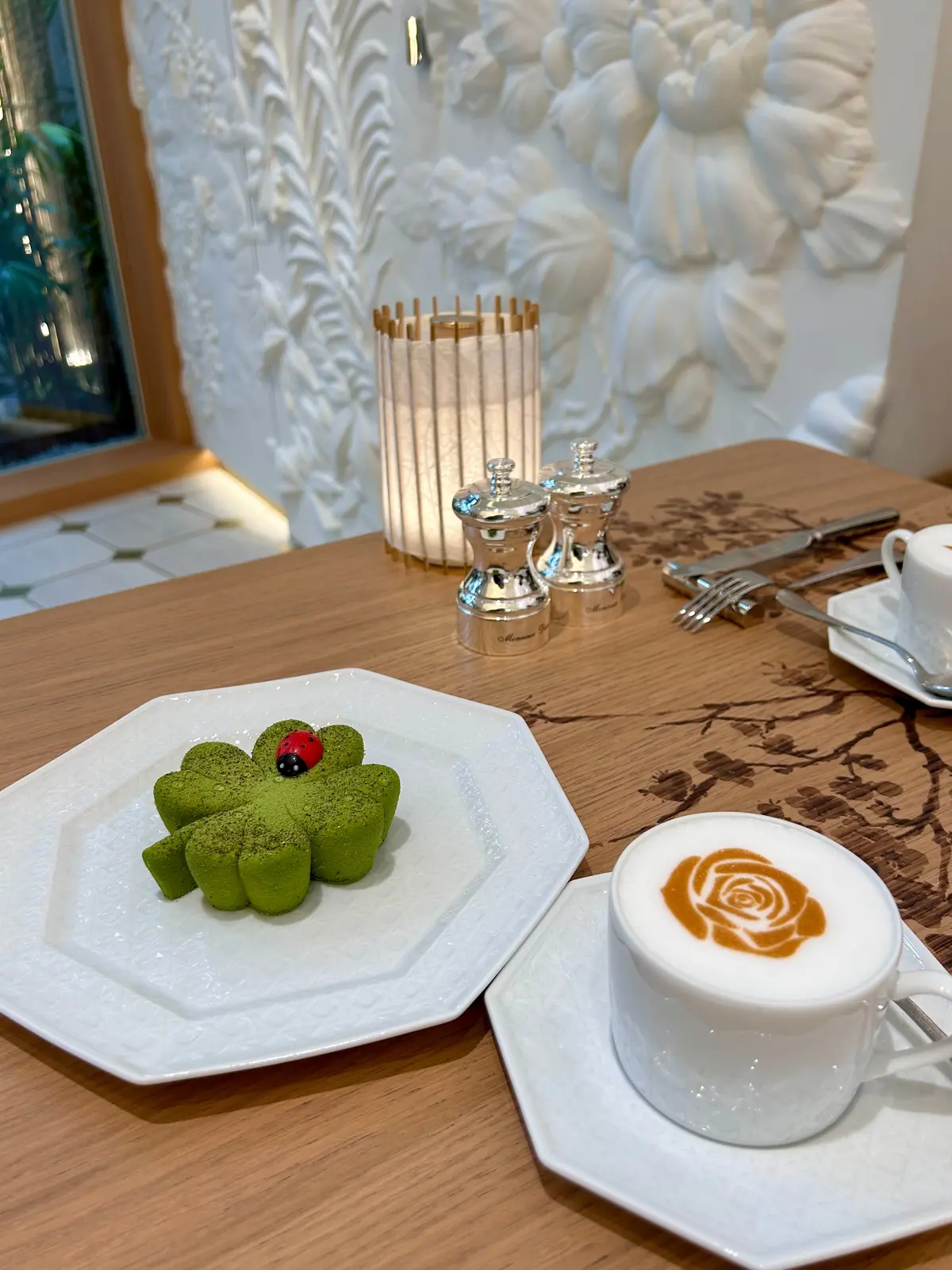 パリが代官山に宿った日！話題のディオールの画像_5