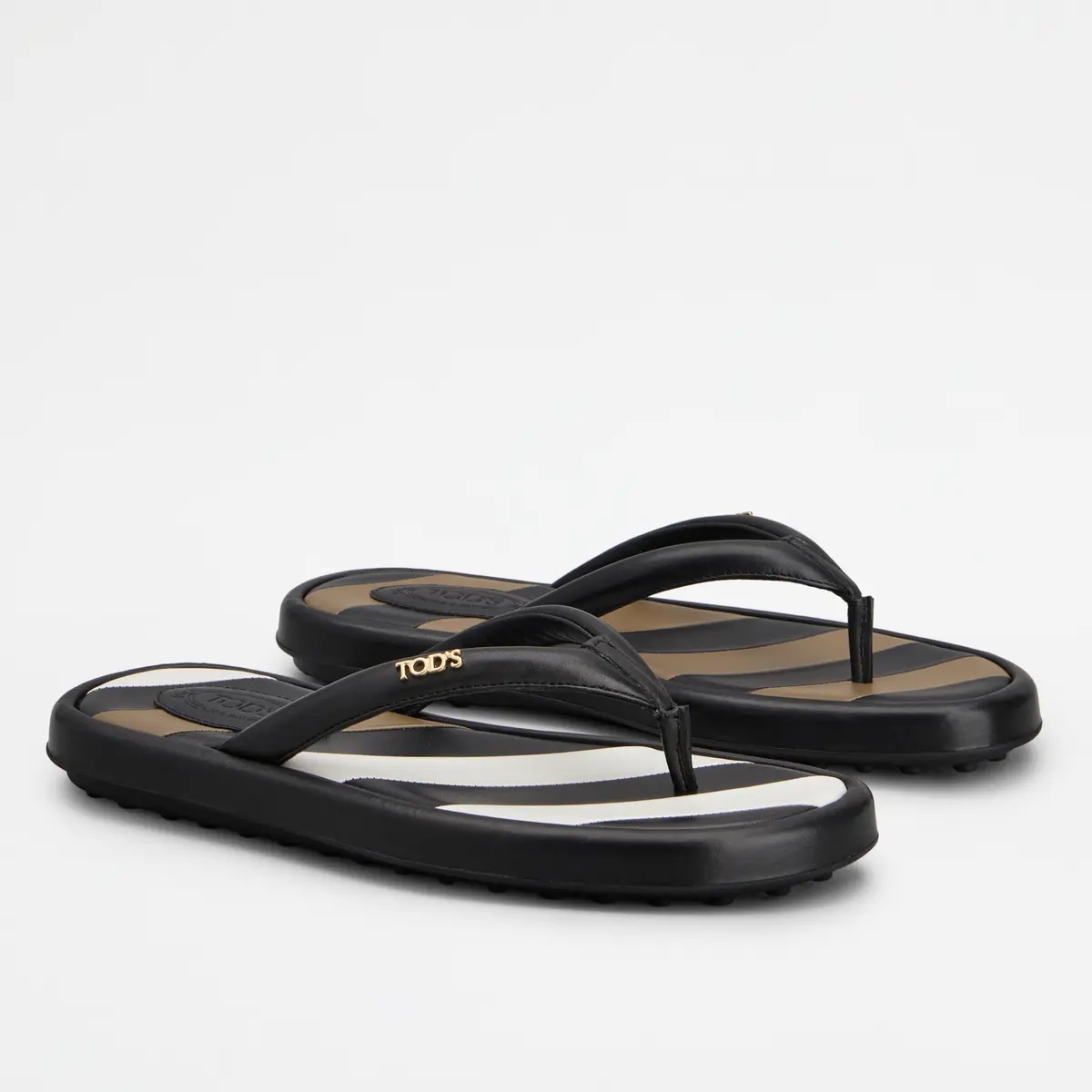 トッズ　サンダル　ブラック