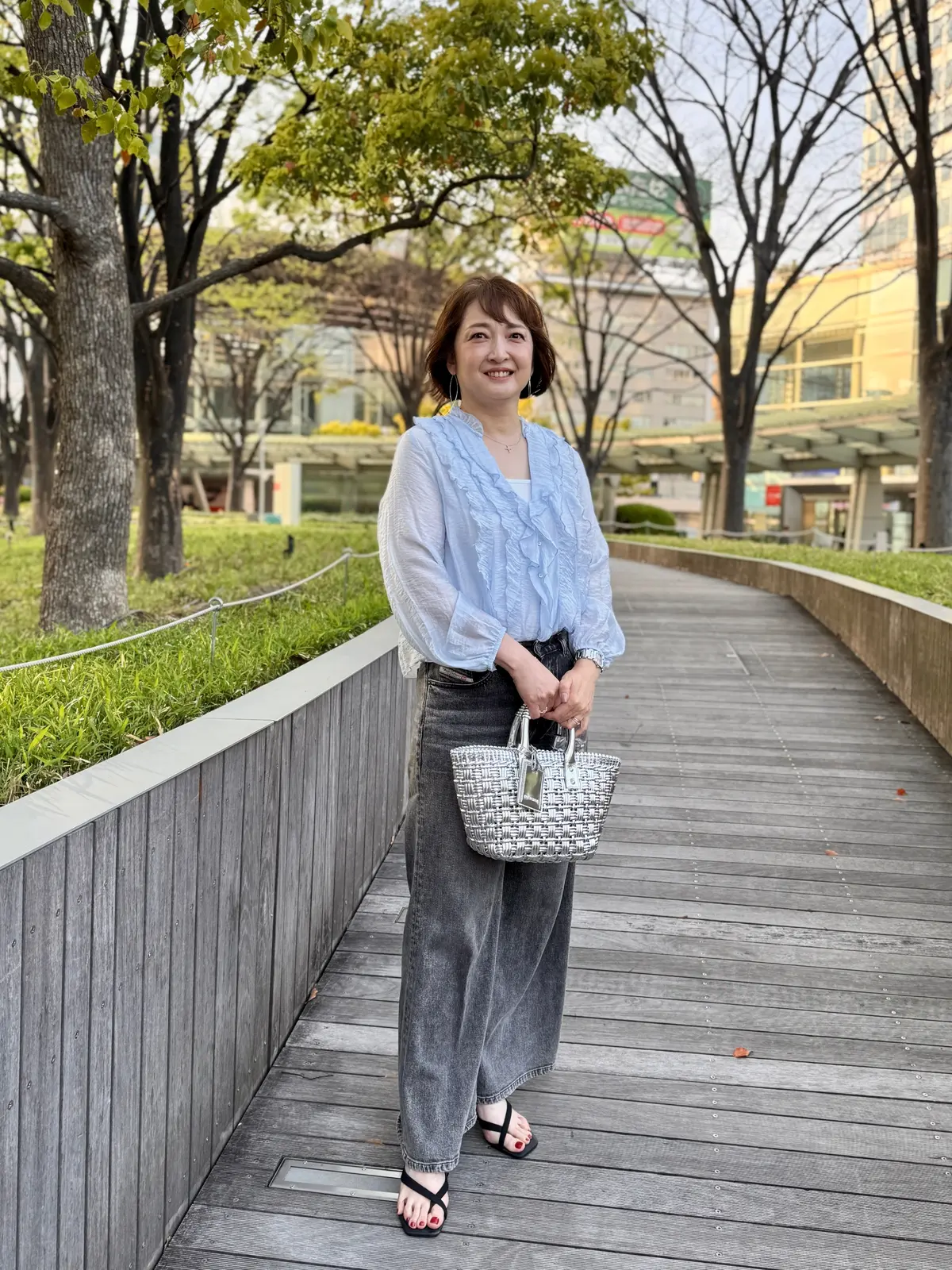 梅澤千佳子　ZARA 　春ブラウス　ブラウス