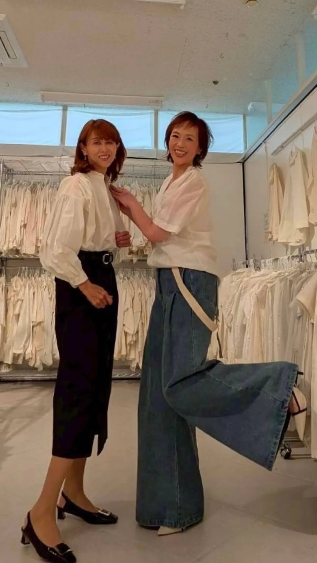 白ブラウスが約2000点『着て、見て、触の画像_12