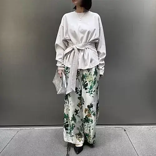 結んで整う大人のフェミニン