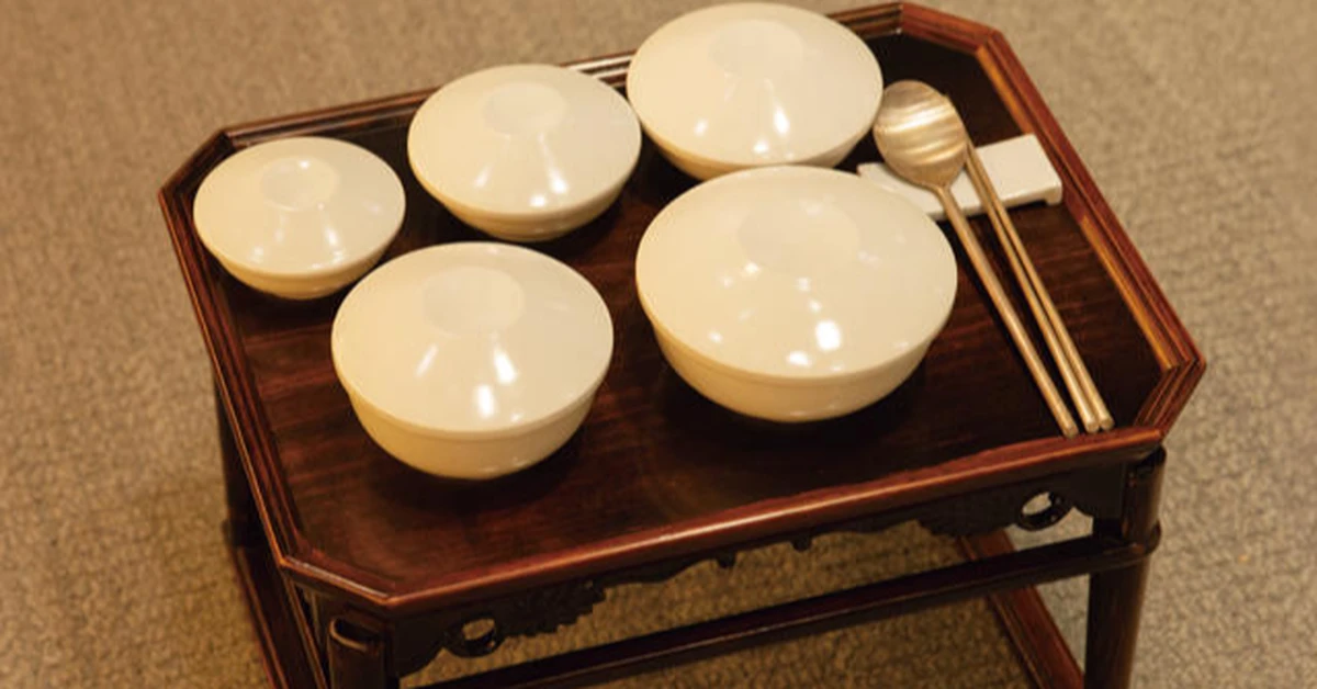 韓国の“今”を感じる器めぐり】注目の現代作家の作品に出会える5