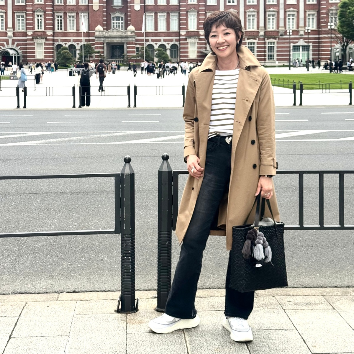 試着会で一目惚れ♡ SURT×éclat 美脚デニムでシンガポールの名店・CHATTERBOX CAFÉ TOKYOへ