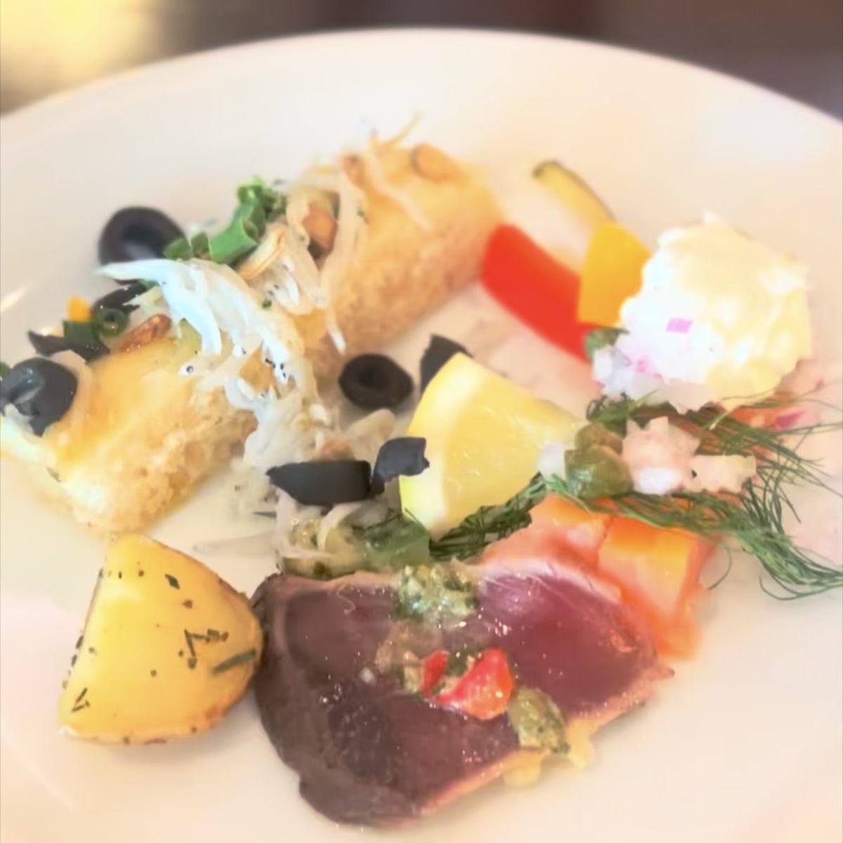 【グランドハイアット東京】ホテルで過ごす癒しの休日ランチブッフェ🍖旬のシラスと鰹の炙り、季節のデザートを堪能しました✨