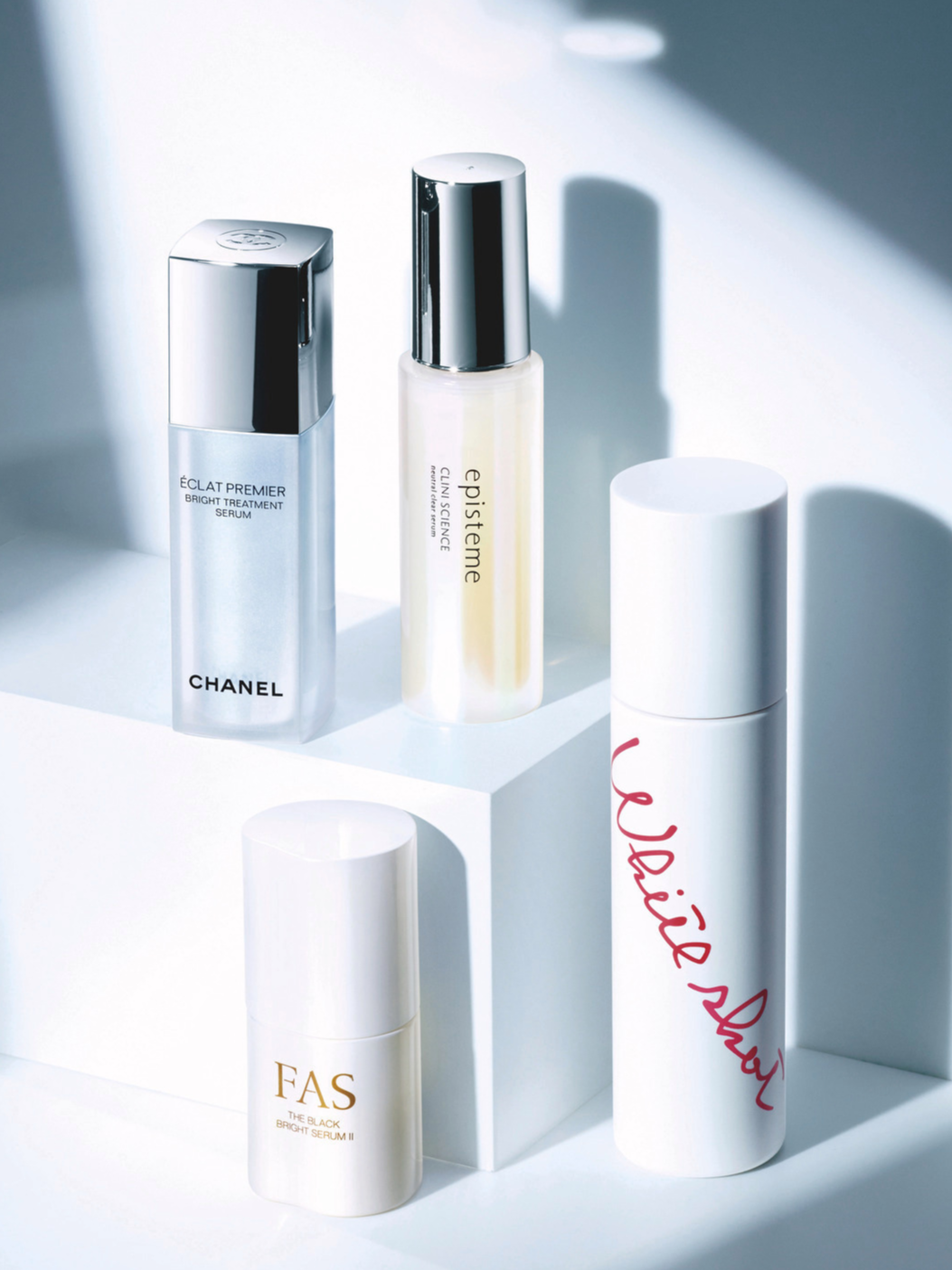 天野佳代子さんが厳選。シャネル、ポーラなど50代の肌ぐすみを払う最新ブライトニング4選