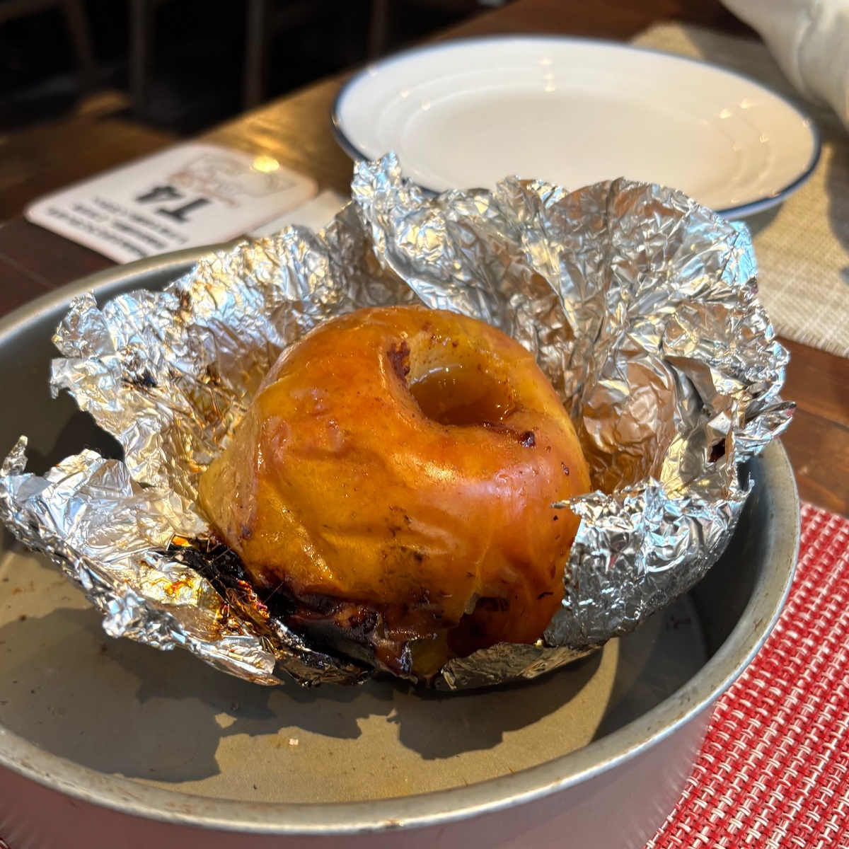 山小屋カフェのじっくり焼き上げられた美味しい薪ストーブ焼きリンゴ⭐︎