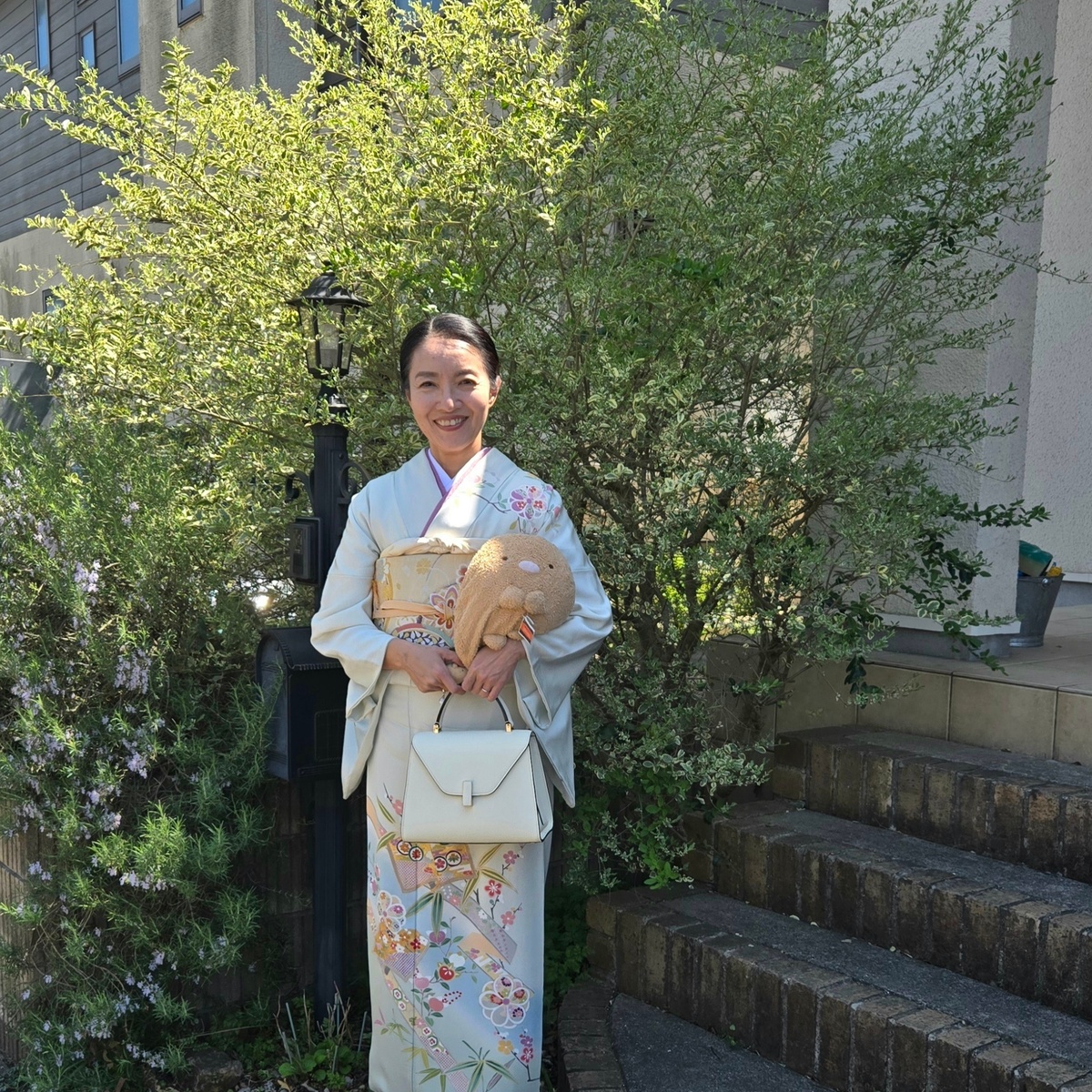 念願の着物で迎えた入学式もイジィデとともに。