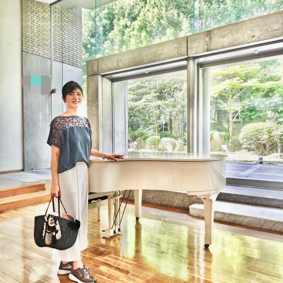 広島人気の大頭神社やおしゃれカフェ、母校教会でのエレガント２style。