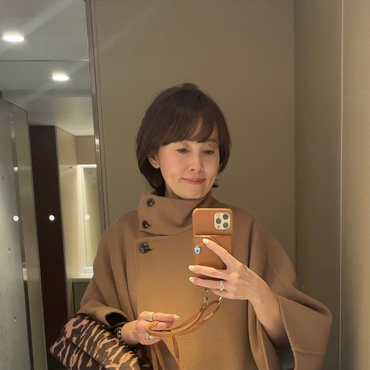 50代、春に向けてヘアチェンジ！美容界のミシュラン。表参道KAMICHARISMA三つ星サロンへ。