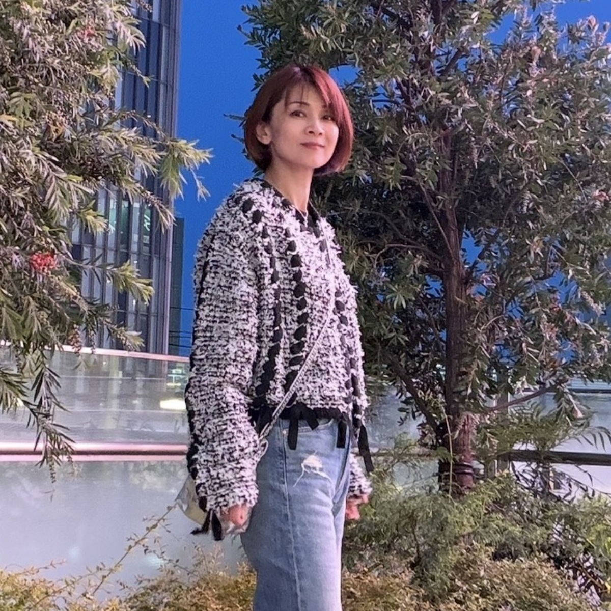 ダメージデニム✖️ジャケットコーデ✨今シーズンお気に入りのジャケットで女子会🥂へ