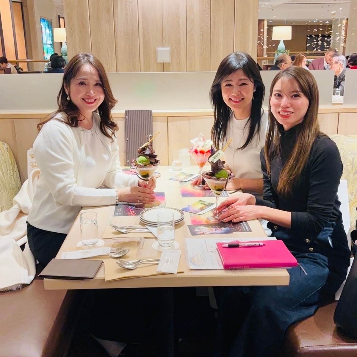 絶品！可愛い♡大人気映画「WICKED〜永遠の約束」とコラボの美しすぎるパフェと感動の出会い「錦戸部屋親方」