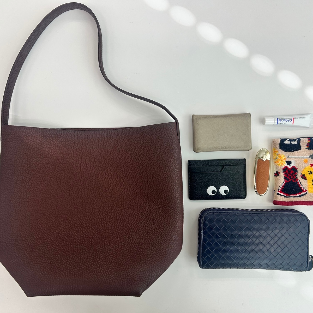 ザ・ロウのパークトートで快適通勤！【エクラ編集部員の偏愛名品図鑑 #4】