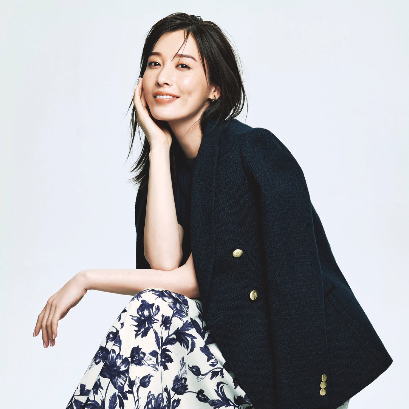 欲しいのは、涼やかなエレガンス。月城かなとがまとう「ポール・スチュアート」五感を満たす服