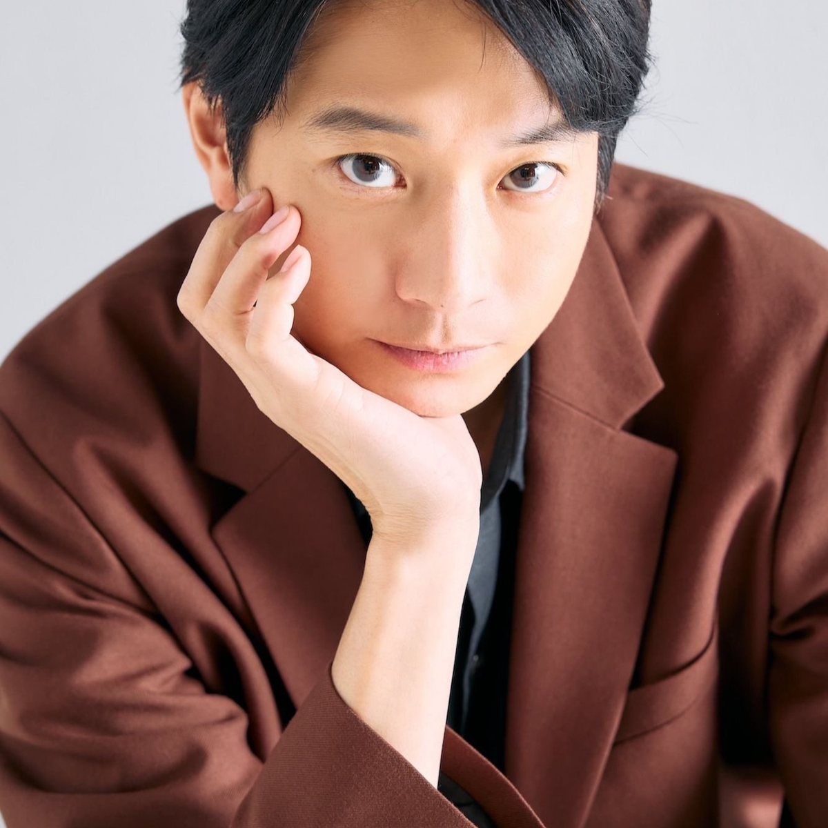 【向井理さんスペシャルインタビュー】運命の引き合わせ？ ”ある意味、劇薬な作品”でMRを演じる