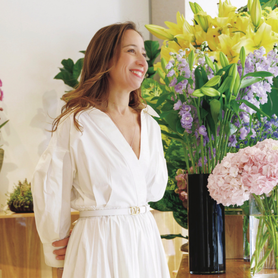 ゆらぎと向き合い、美しく年を重ねるパリマダム。「Aēsop（イソップ）」の社長が実践する更年期のしなやかな乗り越え方