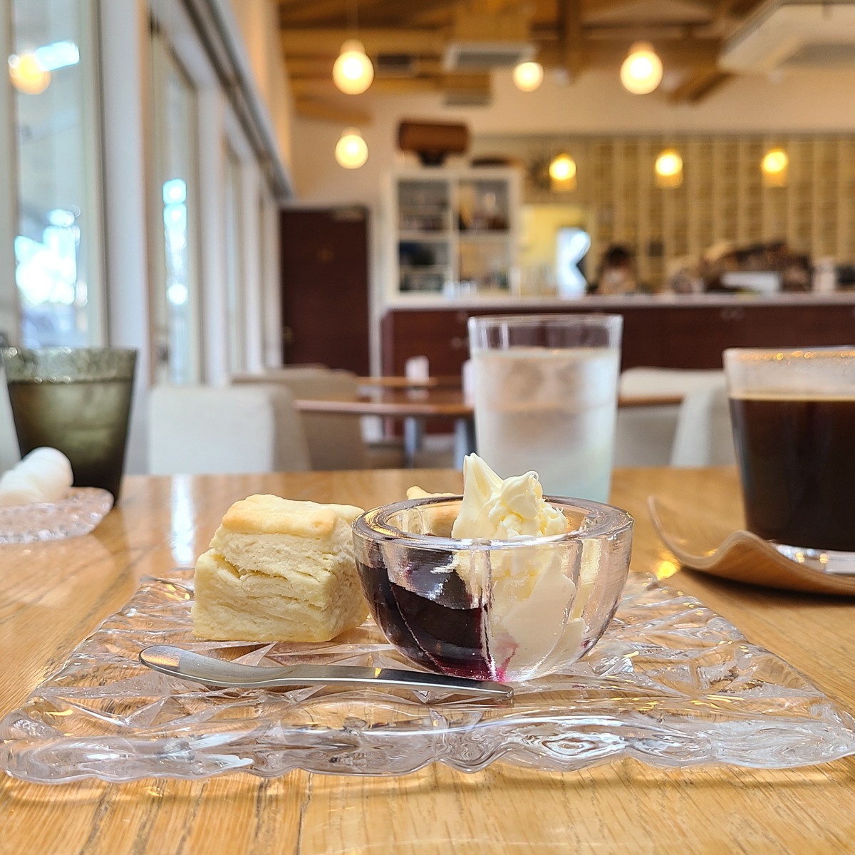 ガラスとカフェの楽しみ時間