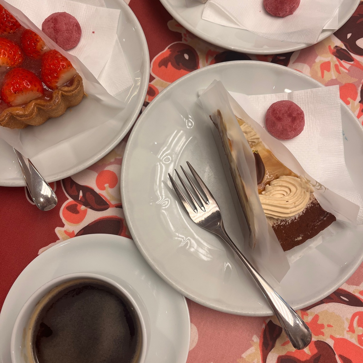 表参道　人気のお店でティータイム