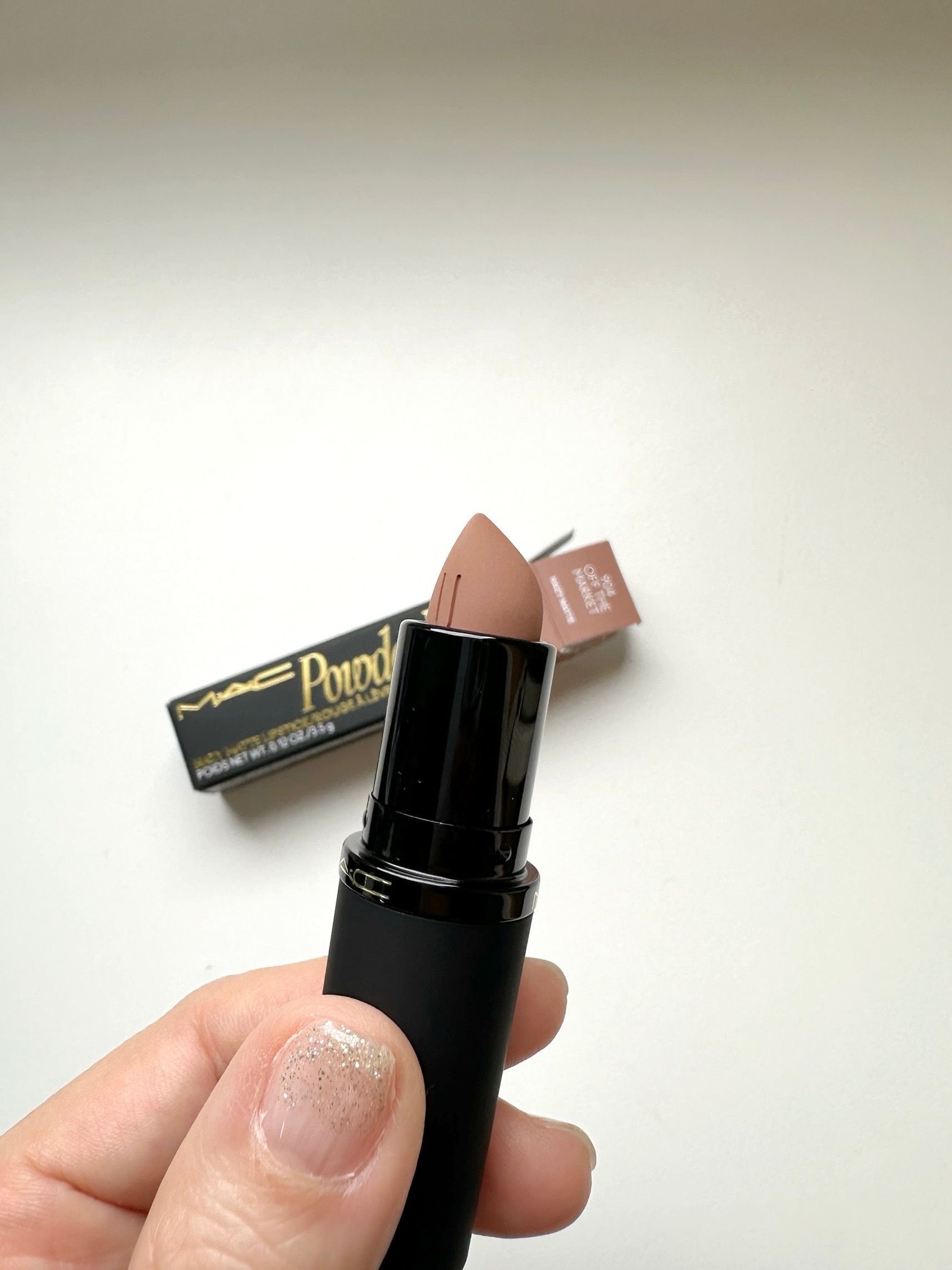 【名品リップ】MAC　パウダーキス　ヘイジー　マット　リップスティックのオフザマーケット