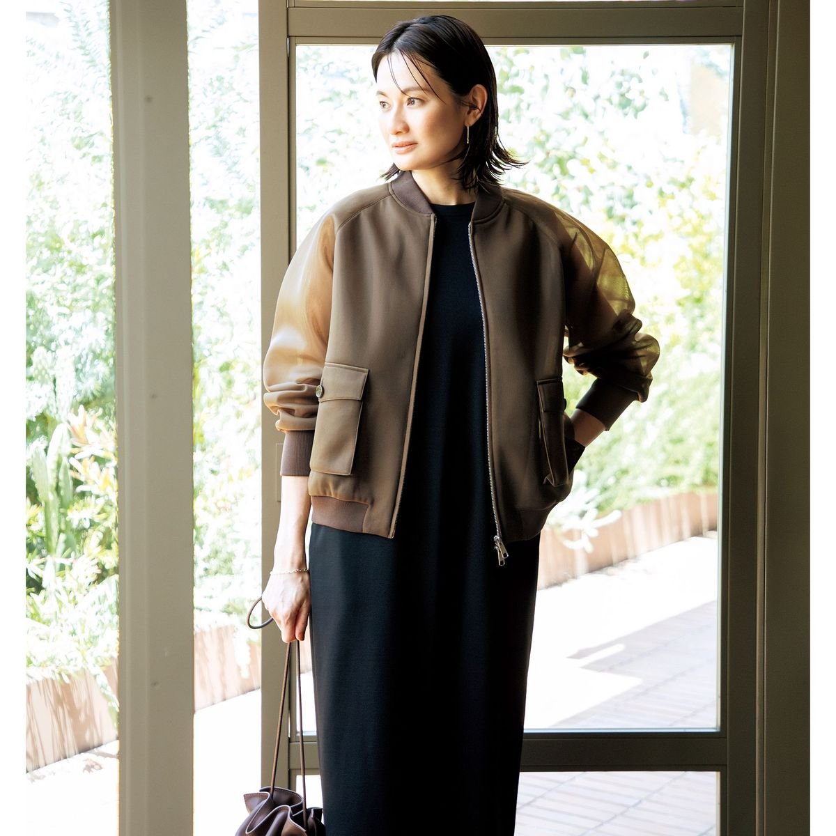 大人仕様の素材、色、シルエットがカギ！ E by éclatで手に入れる気の利いたカジュアル