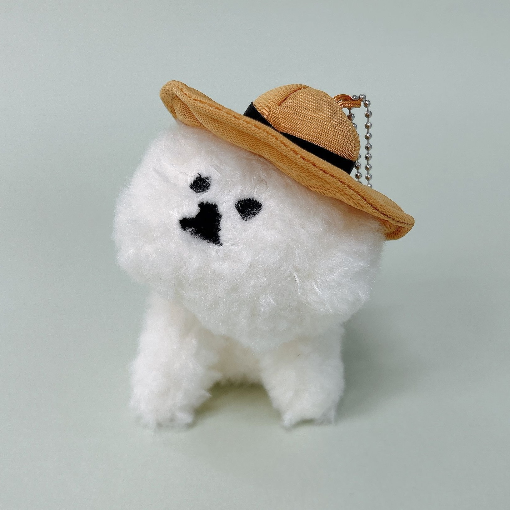 CLASKAのかわいいワンコに心がとろけ、ついにバッグチャームデビューしました【エクラ編集部員の偏愛名品図鑑 #65】