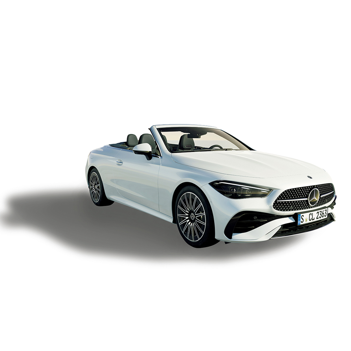 エクラ世代こそ選ぶべき「オープンカー」をカーライフ・ジャーナリスト まるも亜希子さんがセレクト！