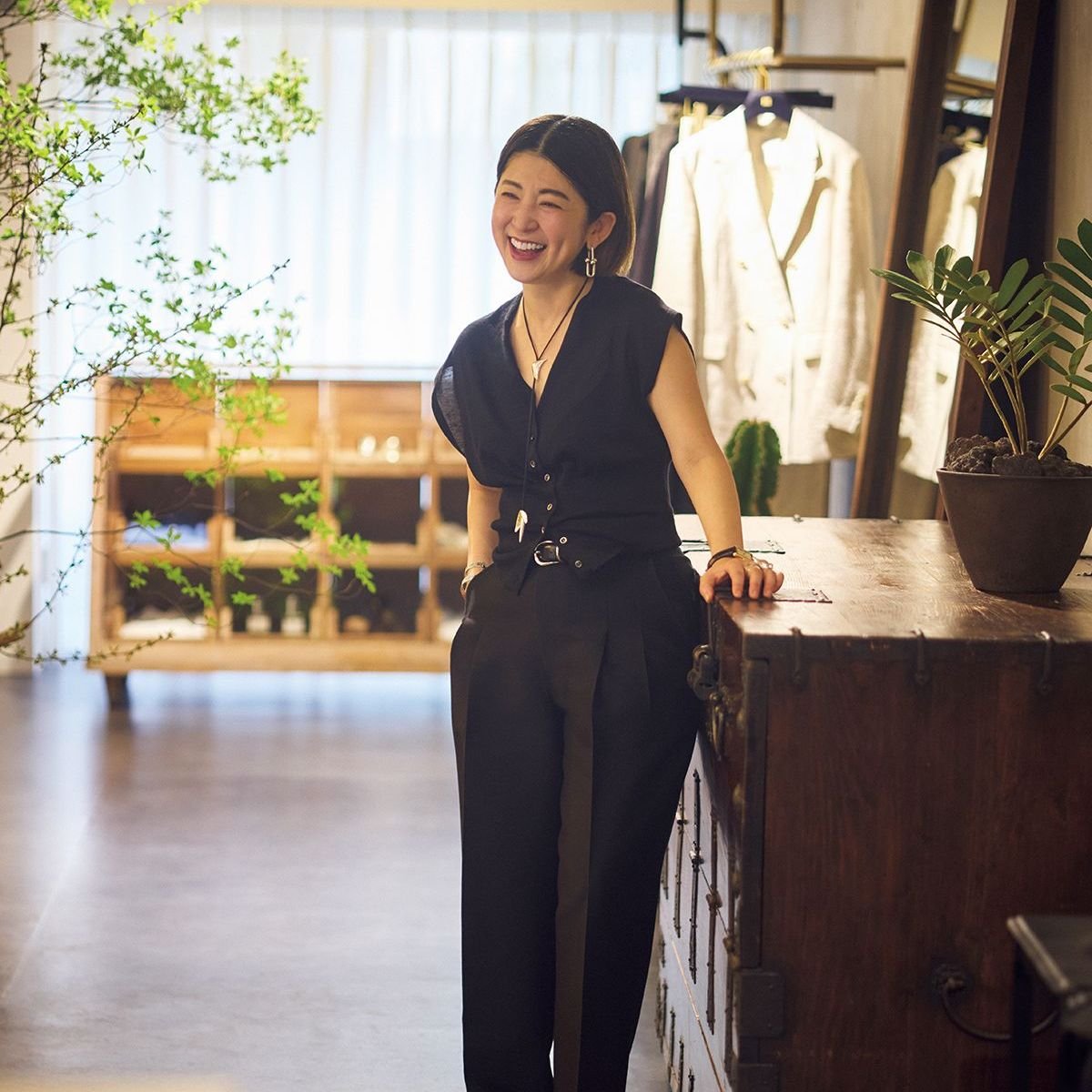 櫛部美佐子さんのこだわりを細部までつめ込んだ「大好きなパンツと小物使い」