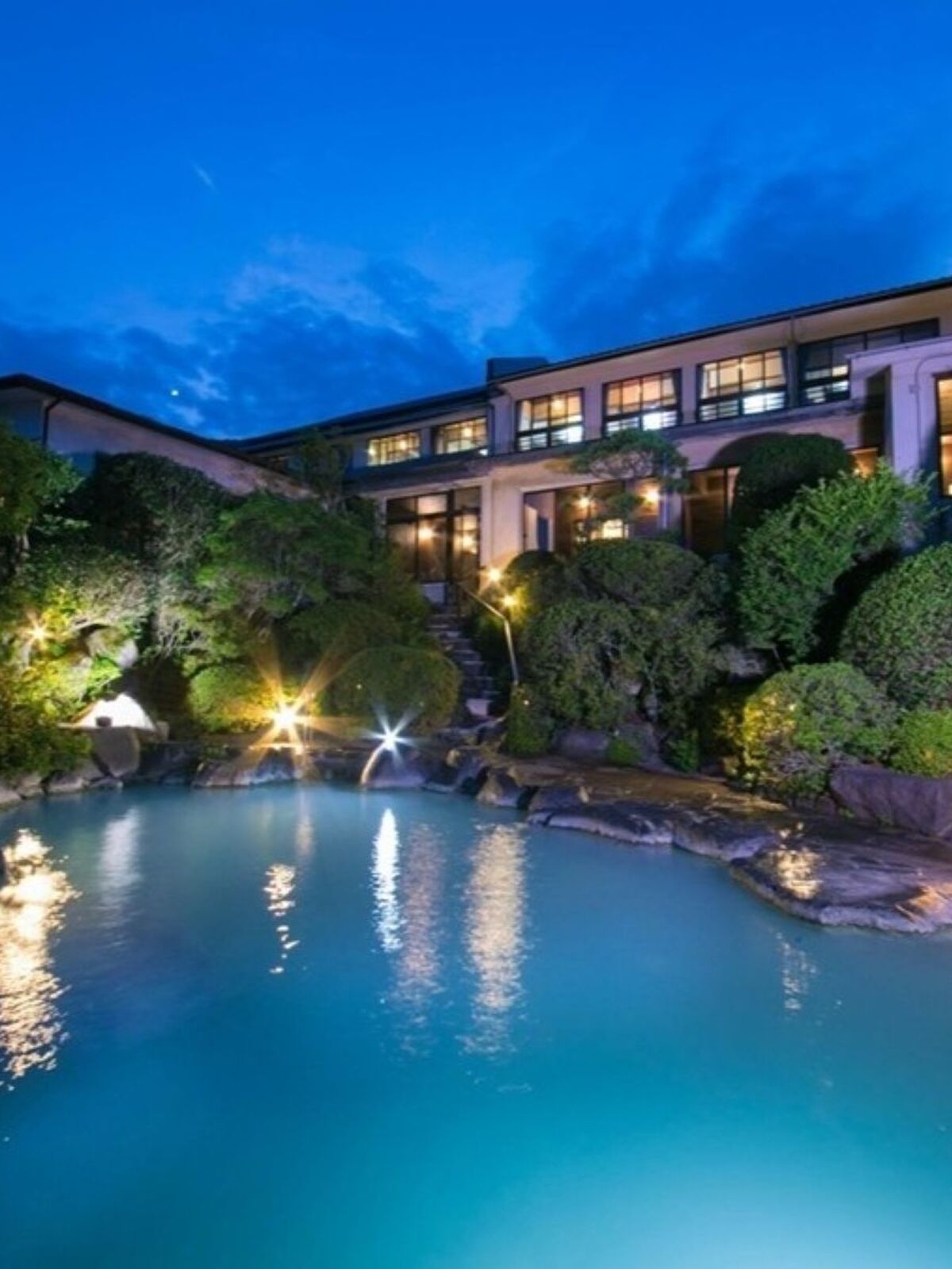 40代・50代の心を満たす「贅沢ひとり旅」美肌と絶景に癒される温泉宿5選