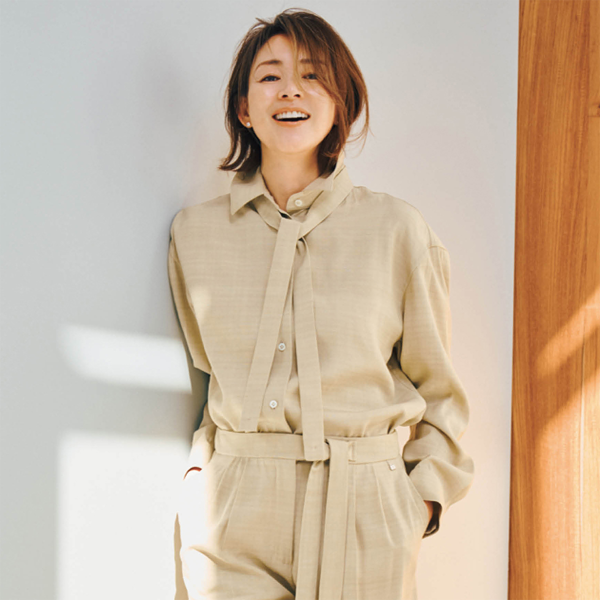 「ヘルノ」のシャツとパンツのセットアップ